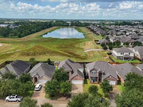 17811 Chelsea Dell Dr, Cypress, TX 77429