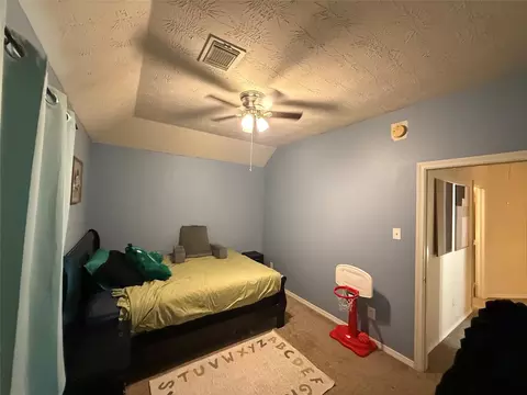 Bedroom - 2216 Highpoint Mdw, Conroe, TX 77304 photo 5 of 6