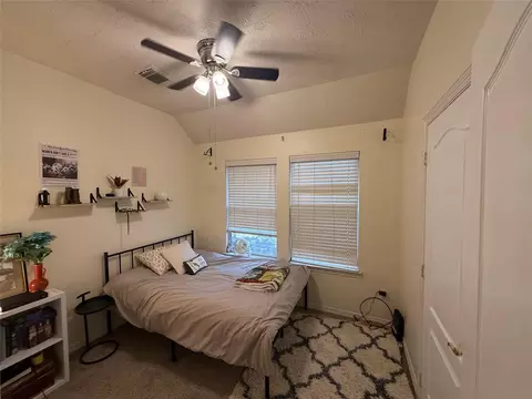 Bedroom - 2216 Highpoint Mdw, Conroe, TX 77304 photo 6 of 6
