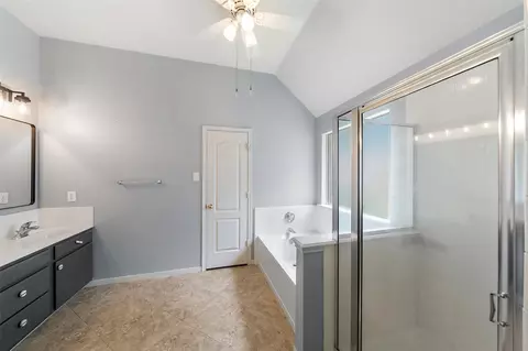 Bath - 19718 Teller Blvd, Spring, TX 77388 photo 3 of 3