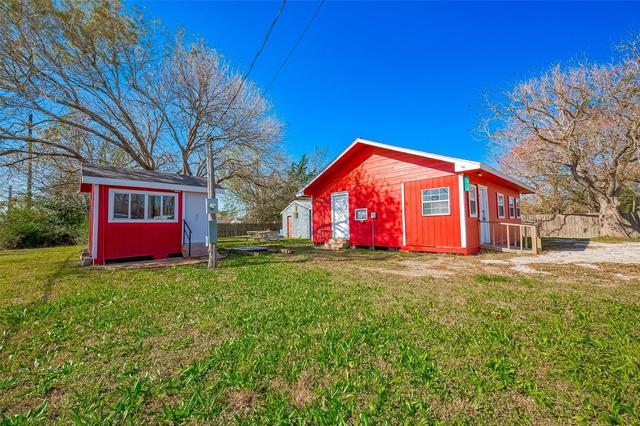 8912 Park St, Needville, TX 77461