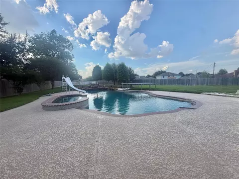 6815 Cedar Point Dr, Pasadena, TX 77505 photo 7