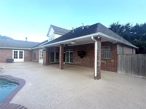 6815 Cedar Point Dr, Pasadena, TX 77505 photo 6