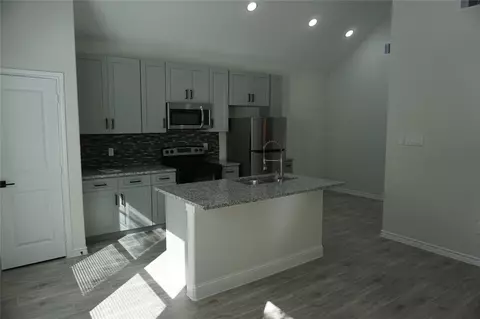 9976 Elder, Willis, TX 77318 photo 3