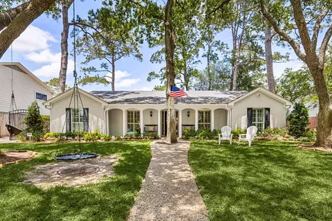 13638 Barryknoll Ln, Houston, TX 77079