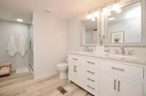 Bath - 14186 Shadow Bay Dr, Willis, TX 77318 photo 5 of 5