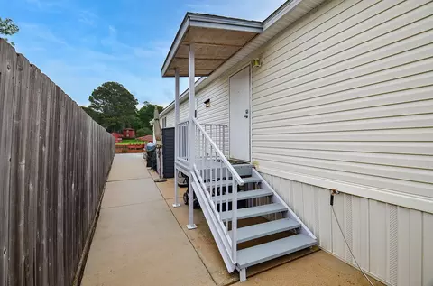 Exterior - 14186 Shadow Bay Dr, Willis, TX 77318 photo 8 of 9