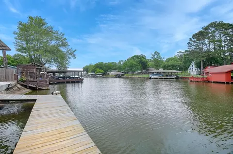 View/Area - 14186 Shadow Bay Dr, Willis, TX 77318 photo 3 of 6