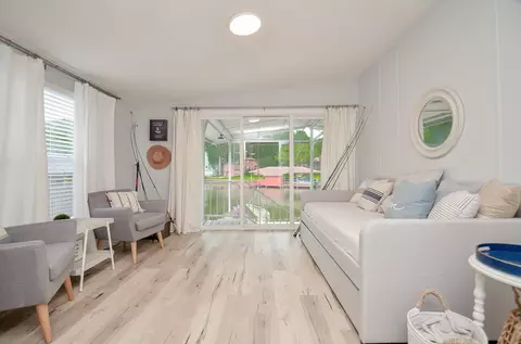 Living - 14186 Shadow Bay Dr, Willis, TX 77318 photo 3 of 5
