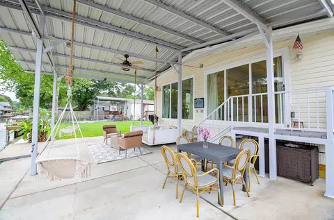 Exterior - 14186 Shadow Bay Dr, Willis, TX 77318 photo 4 of 9