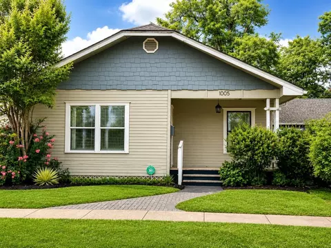 1005 E 27th St, Houston, TX 77009