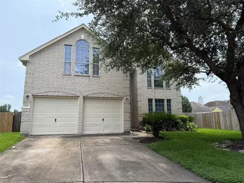 3911 Highland Vale Ct, Fresno, TX 77545