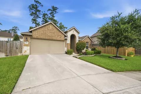 Exterior - 7611 Willow School Dr, Spring, TX 77389 photo 3 of 6