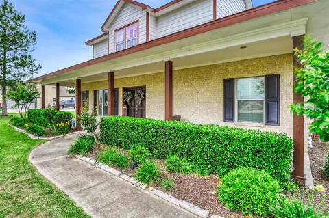 3026 Dees Cir, Sealy, TX 77474