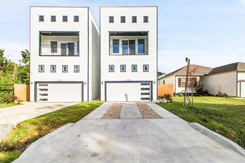 5323 Rue St, Houston, TX 77033