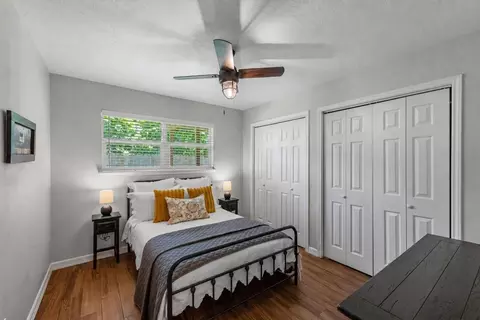 Bedroom - 606 Walnut St, Sweeny, TX 77480 photo 3 of 5