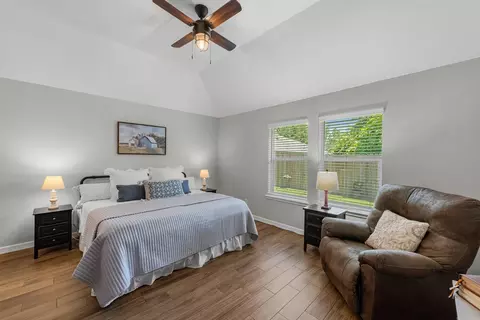 Bedroom - 606 Walnut St, Sweeny, TX 77480 photo 2 of 5