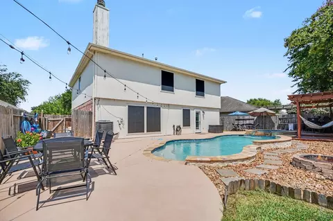 2890 Colony Cone Cir, Dickinson, TX 77539