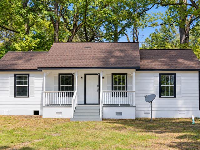 508 W 1st St, Corrigan, TX 75939