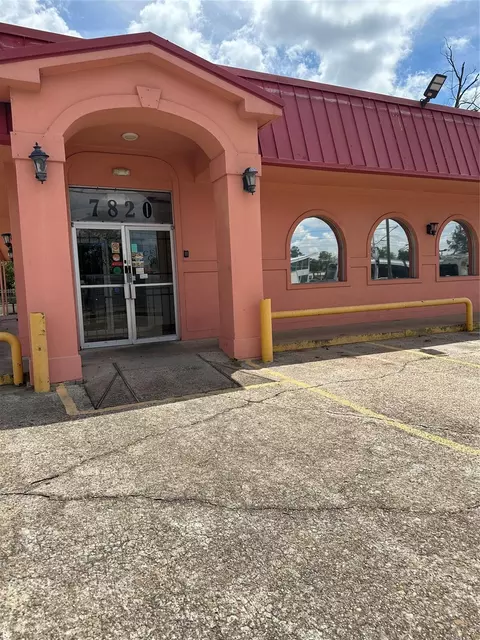 7820 Fulton St, Houston, TX 77022