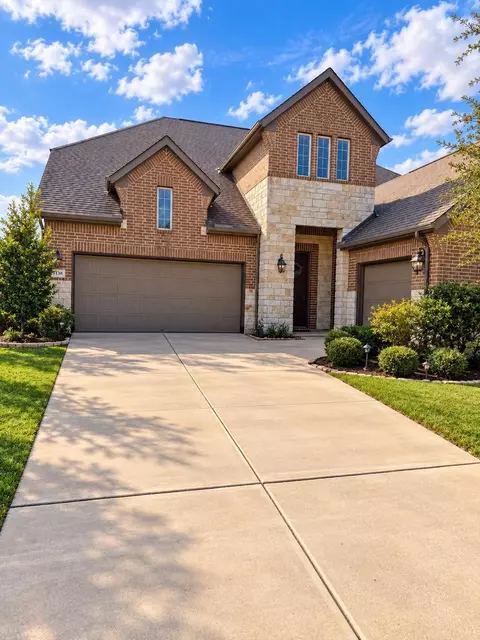 7438 Dry Stone Ln, Rosenberg, TX 77469