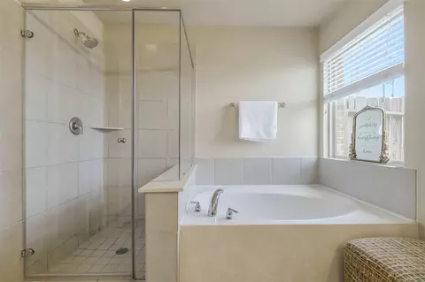 Bath - 23710 Walnut Maze Ct, Spring, TX 77389 photo 2 of 3