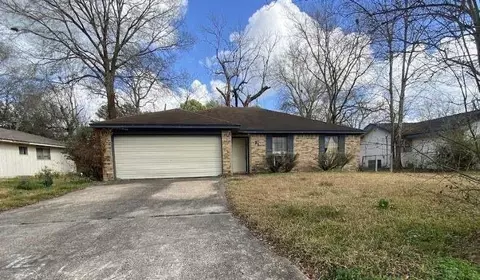 95 Briggs St, Beaumont, TX 77707