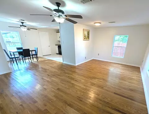 5817 Wayne St, Houston, TX 77026