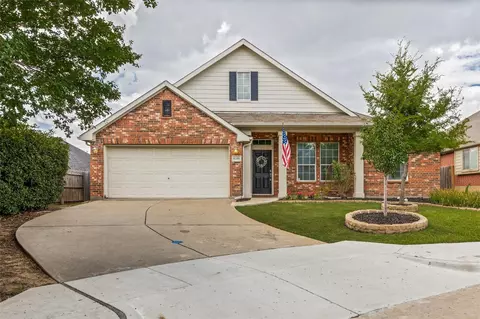 8209 Grayson Way, Watauga, TX 76148
