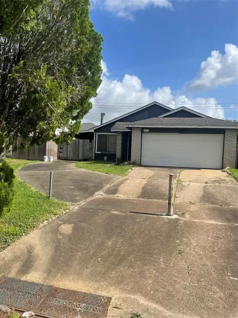 3018 Brookston St, Houston, TX 77045