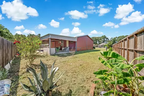 Exterior - 16357 Summit Oaks, Conroe, TX 77303 photo 4 of 11