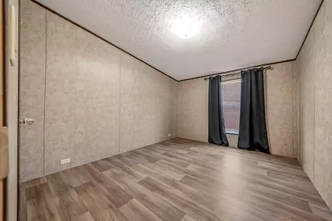 Bedroom - 16357 Summit Oaks, Conroe, TX 77303 photo 3 of 5