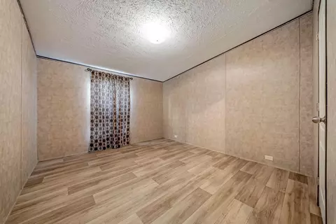 Bedroom - 16357 Summit Oaks, Conroe, TX 77303 photo 5 of 5