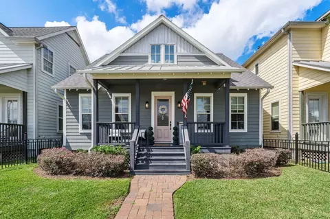 8726 Kempwood Dr, Houston, TX 77080