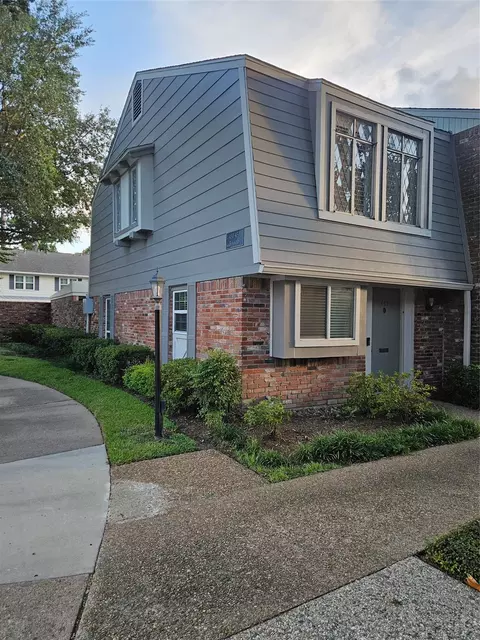 437 Bendwood Dr, Houston, TX 77024