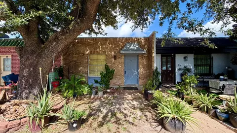 1405 Shadowdale Dr #12, Houston, TX 77043