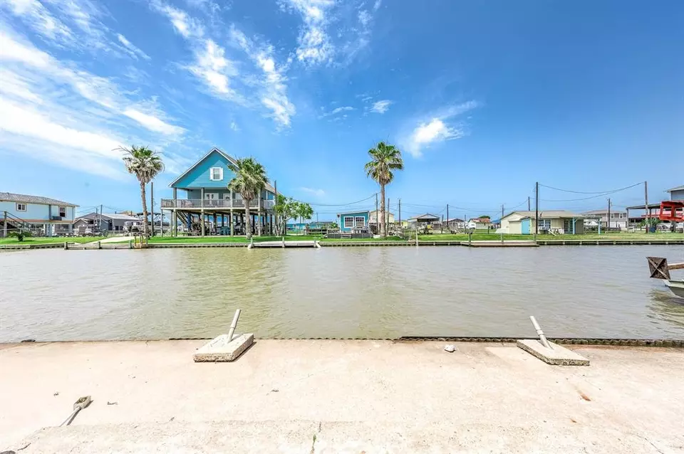 View/Area - 26778 Fm 457, Sargent, TX 77414 photo 2 of 14