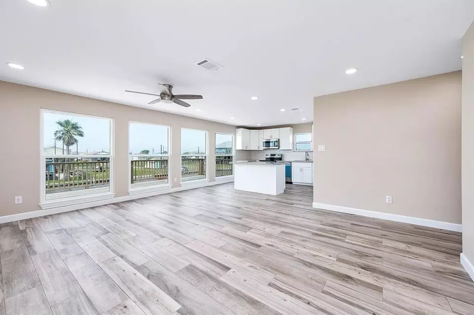 Living - 26778 Fm 457, Sargent, TX 77414 photo 1 of 3