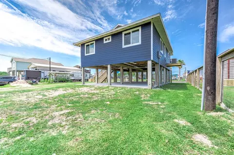 Exterior - 26778 Fm 457, Sargent, TX 77414 photo 1 of 7
