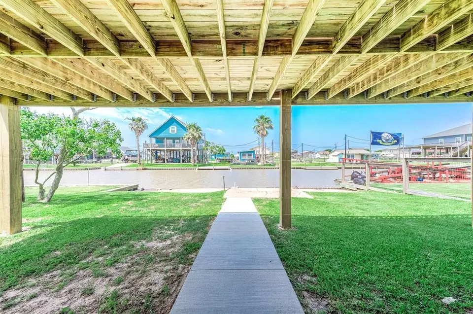 Exterior - 26778 Fm 457, Sargent, TX 77414 photo 4 of 7