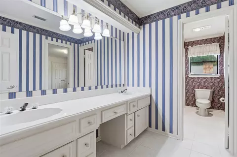Bath - 9310 Windrush Dr, Spring, TX 77379 photo 4 of 7