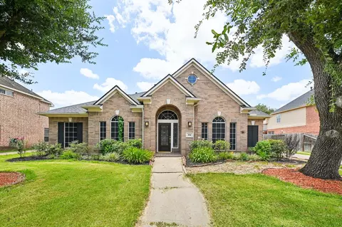 3114 Autumn Ct, Pearland, TX 77584