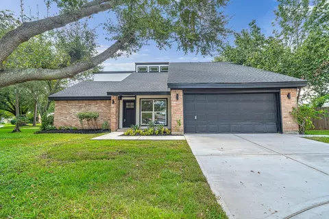2627 Ferry Lndg, Sugar Land, TX 77478