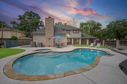 13907 Calmont Dr, Houston, TX 77070