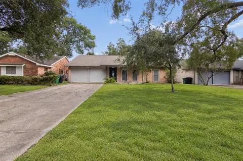 5914 Willowbend Blvd, Houston, TX 77096