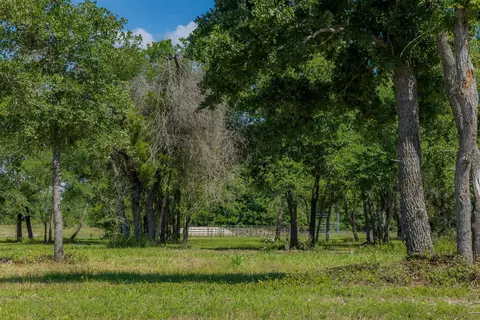 6705 Atakapan Trl, Bedias, TX 77831