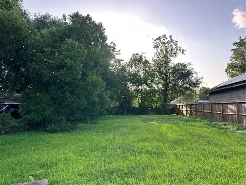 7822 Mclean St, Houston, TX 77051