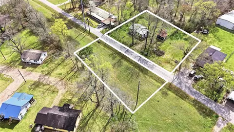 2636 Clanton Rd, Conroe, TX 77301
