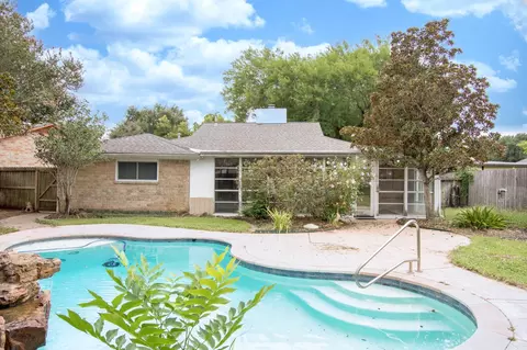 2507 Sage Brush Ln, Sugar Land, TX 77479