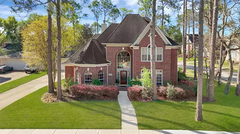 4110 Walnut Pond Dr, Houston, TX 77059